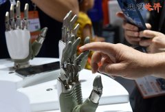 得时无怠、只争朝 