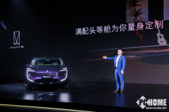 上手却有着轻巧的手感 